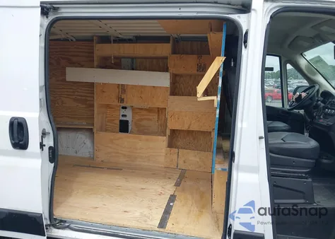 2021 Ram Promaster 1500 Low Roof 136 Wb из США, поврежденный, VIN 3C6LRVAG4ME577842